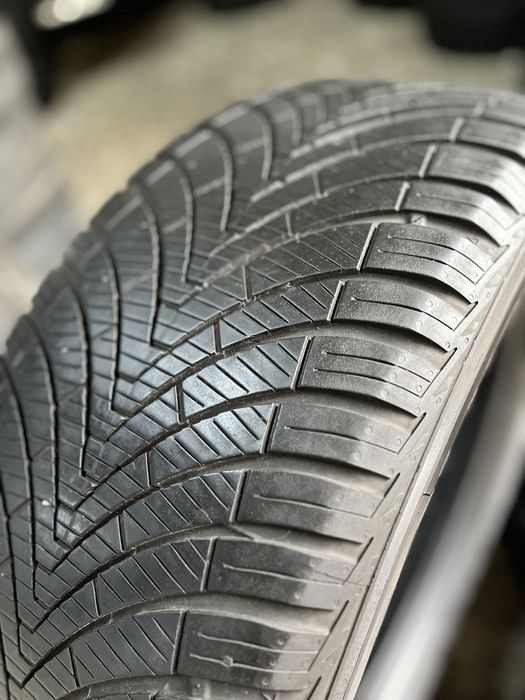 255/55 ZR19 2 шт. Kumho Solus4s HA32 suv