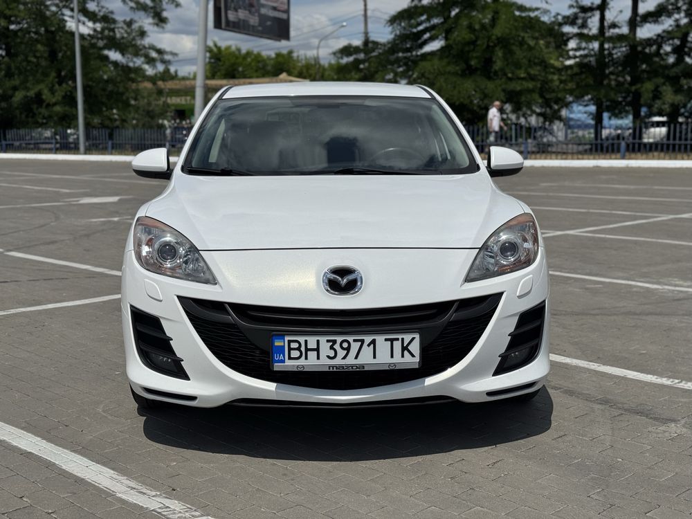 Mazda 3 1.6 автомат Официал/Идеал