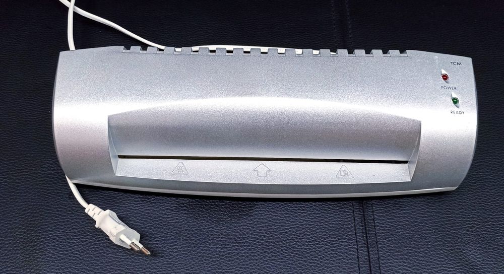 Ламінатор Tasses MDT для дому та офісу
Опис:
Продається ламінатор Tass