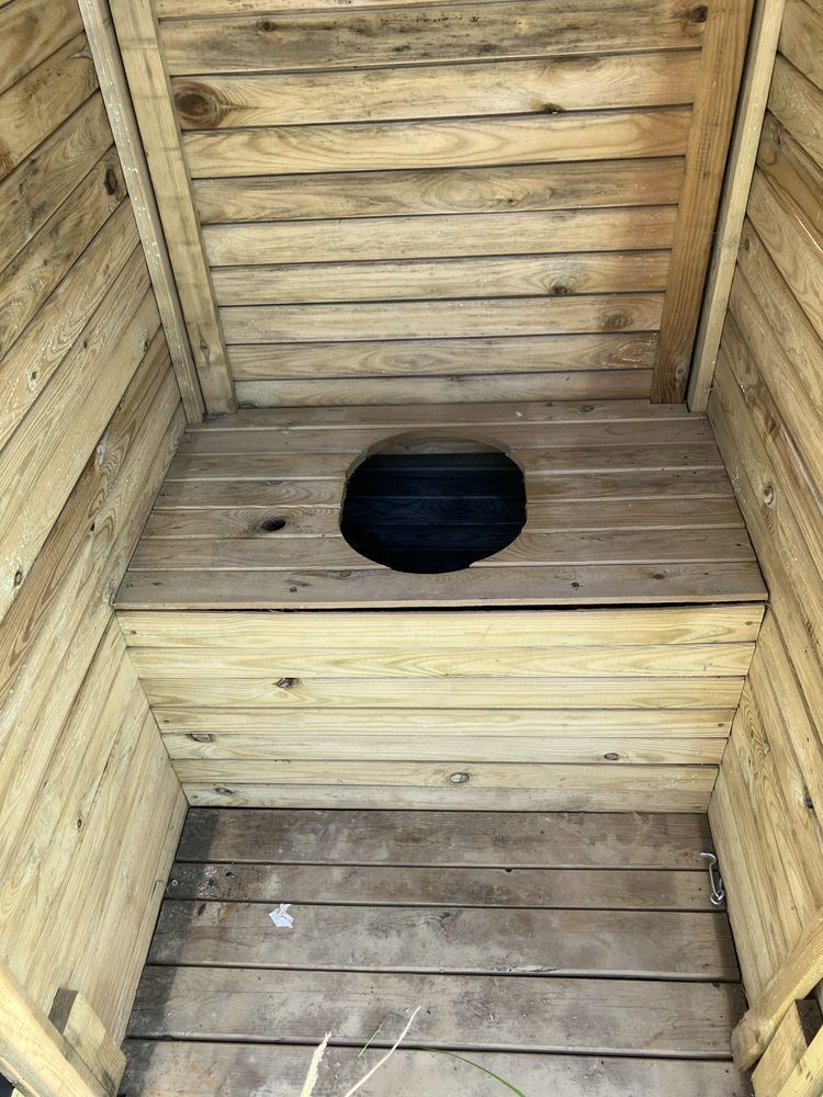 Wychodek drewniany toaleta przenośna budowa WC