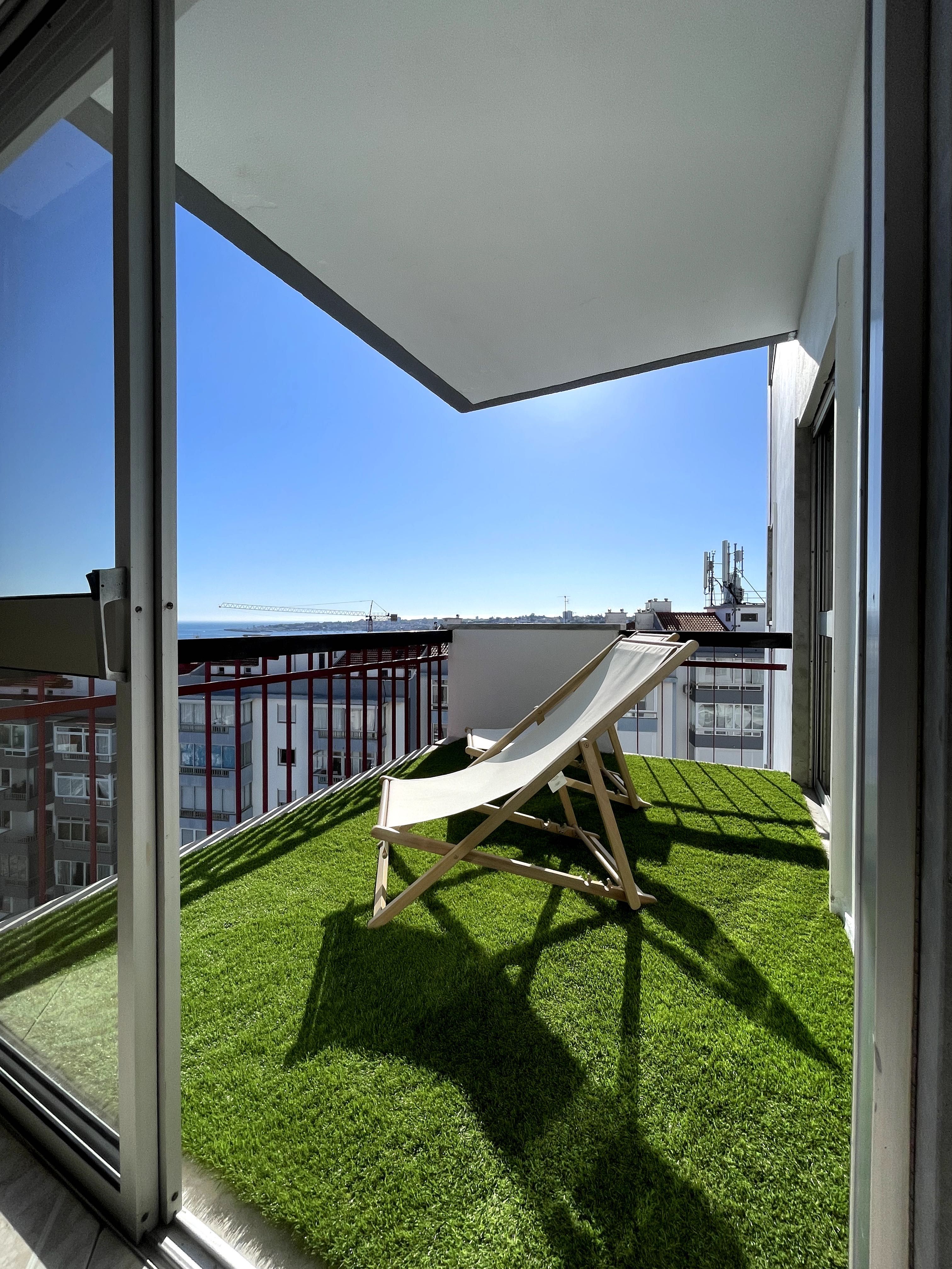 T3 p/ arrendar – São João do Estoril (Torre da Galiza) – Vista Mar