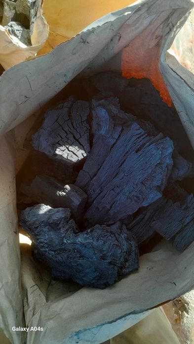 Carvão vegetal para revenda