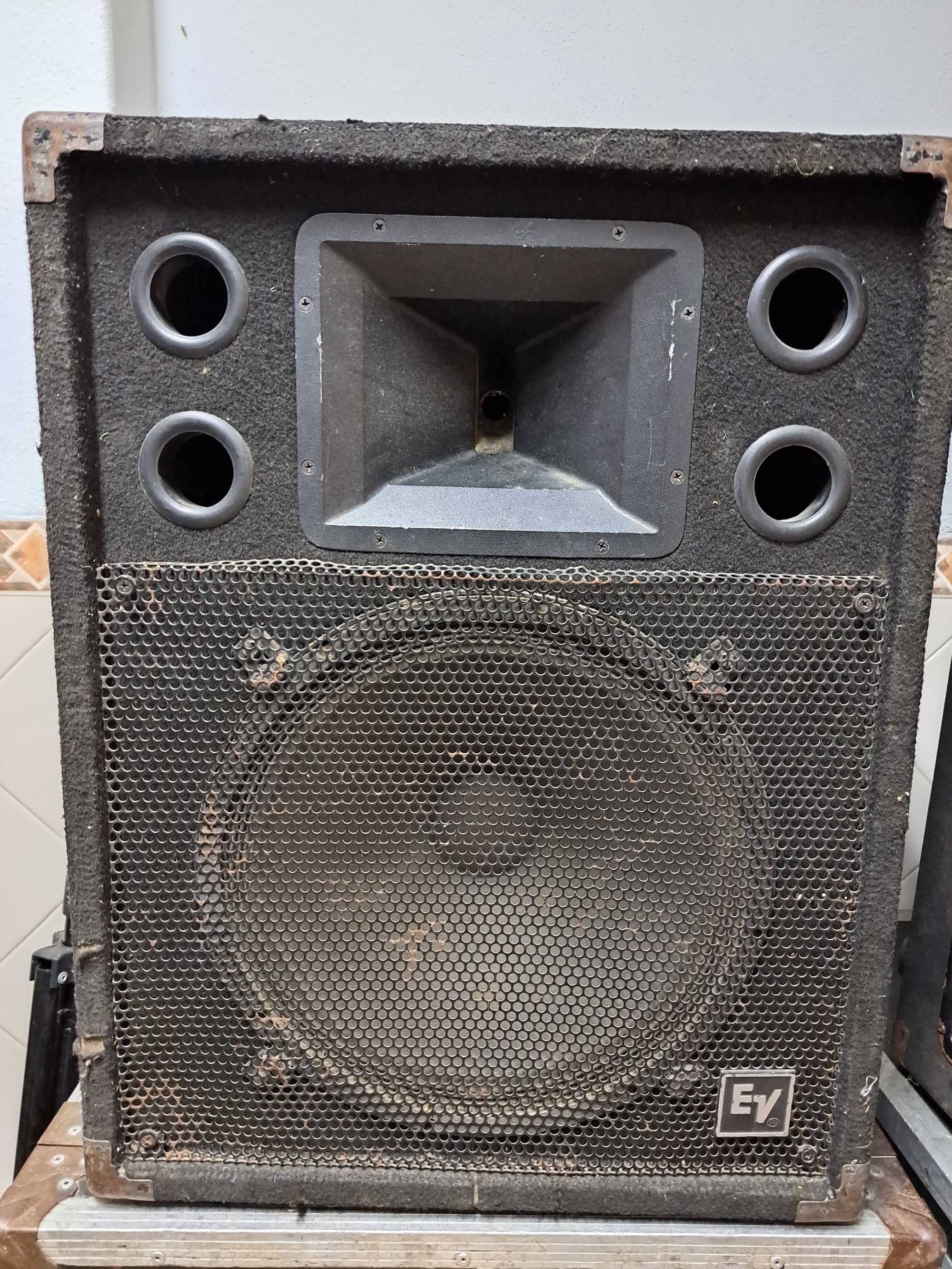 Colunas e amplificadores vários