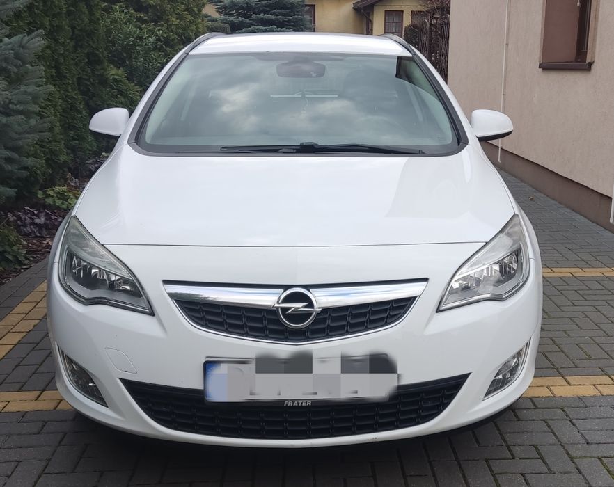 Opel Astra J 1.4 Turbo benzyna 140 KM 2011r. Zadbany z pełnym serwisem