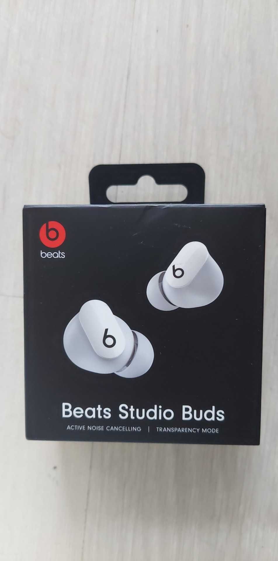 Beats Studio Buds