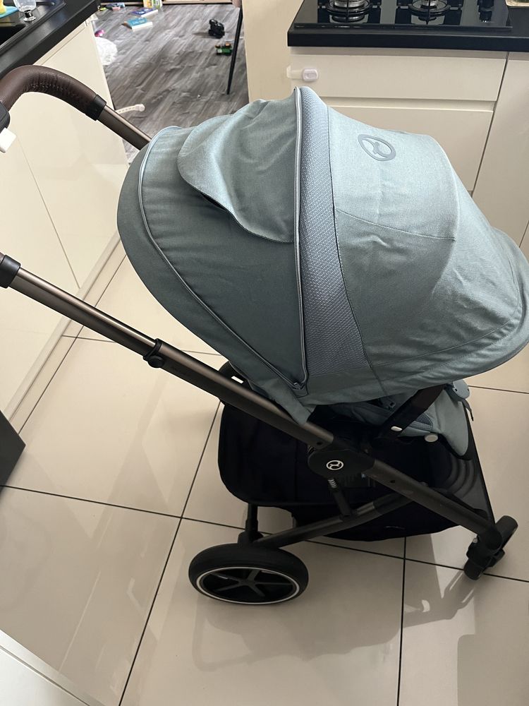 Cybex balios s lux 2023