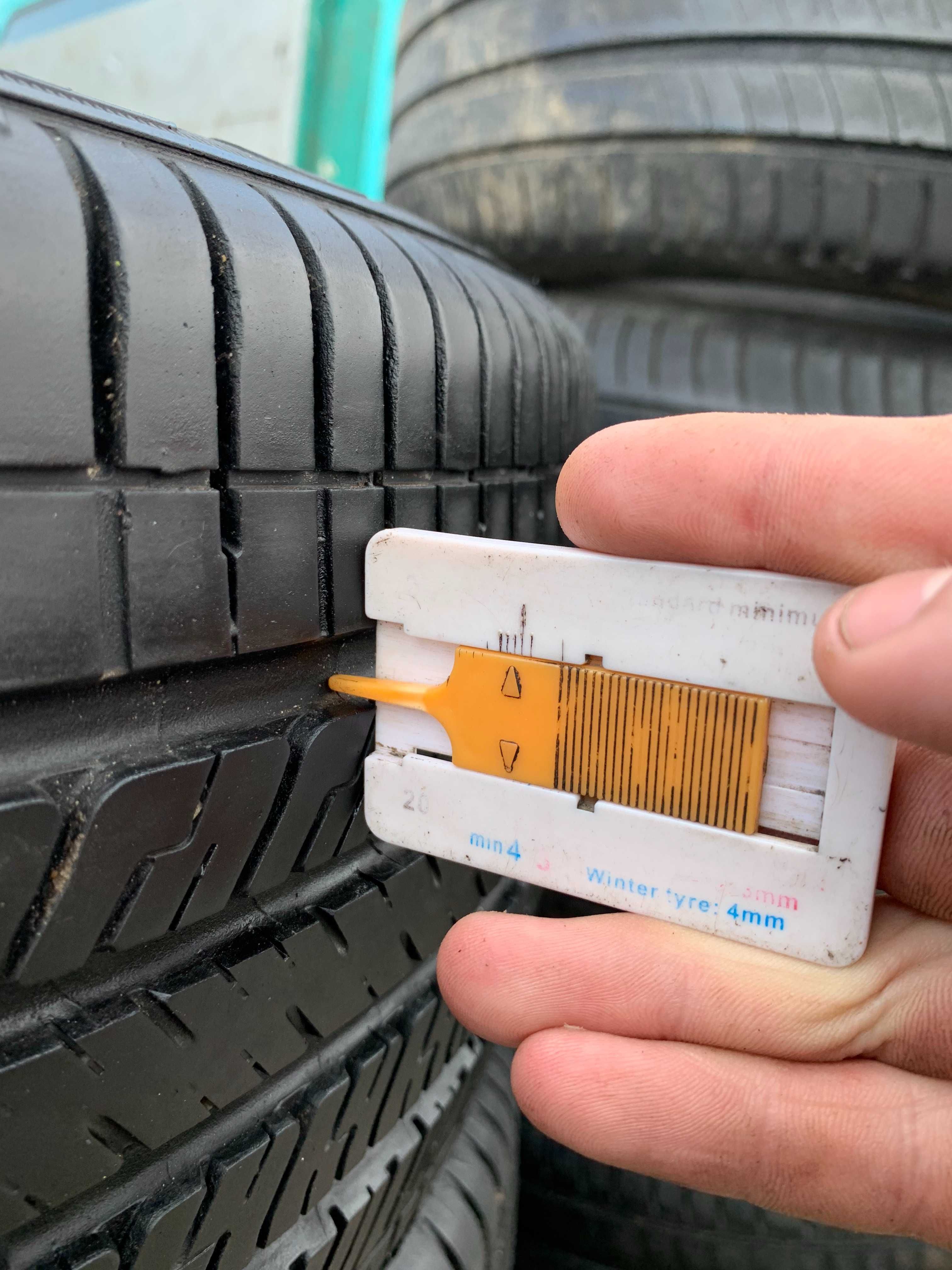 Шини 215/45/17 бу Goodyear комплект,резина R17