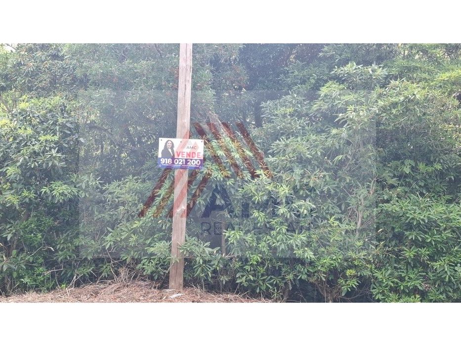 Vende-Se Terreno Com Viabilidade Construção Nas Bandeiras