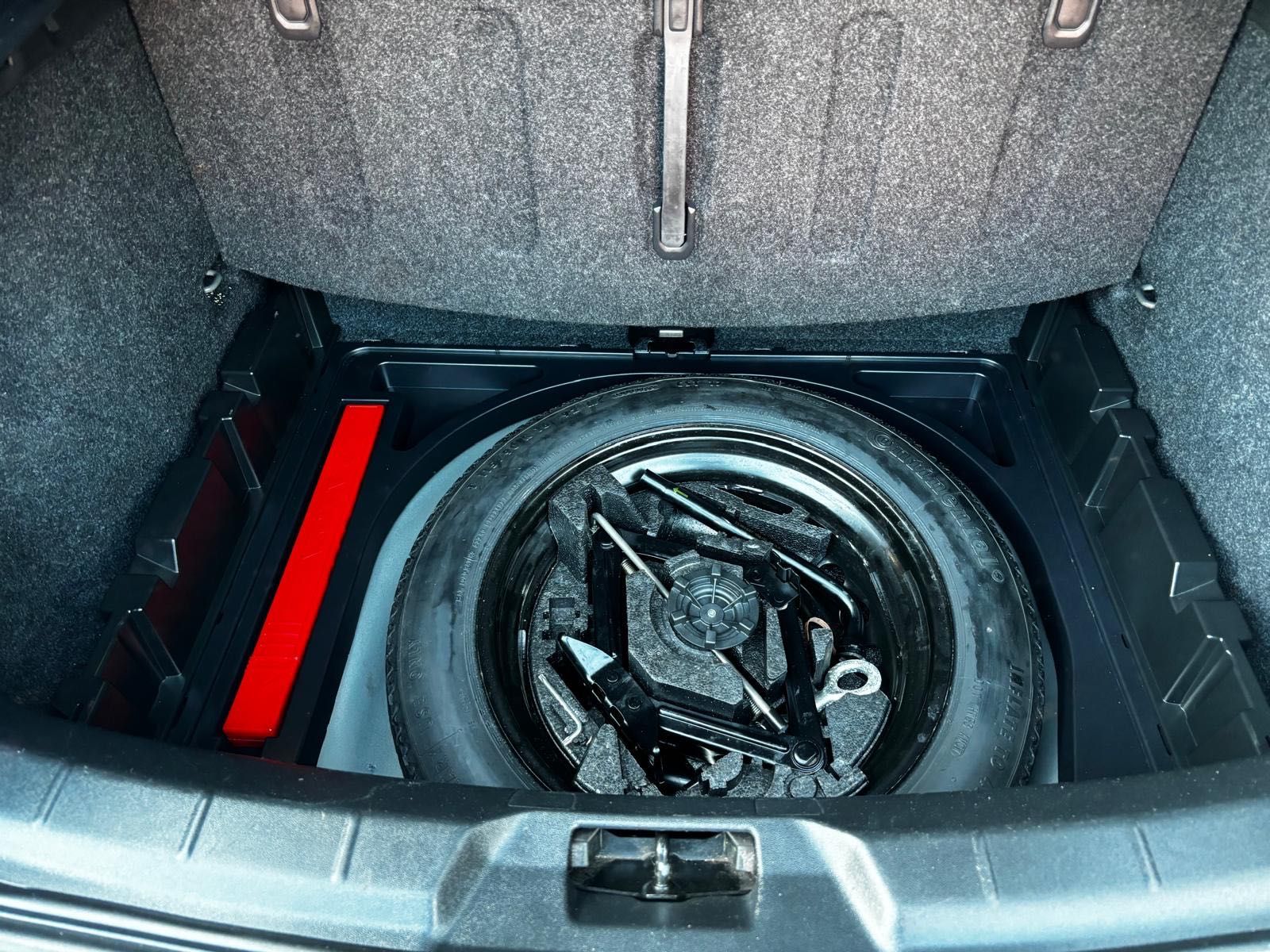 Volvo v40 R Design