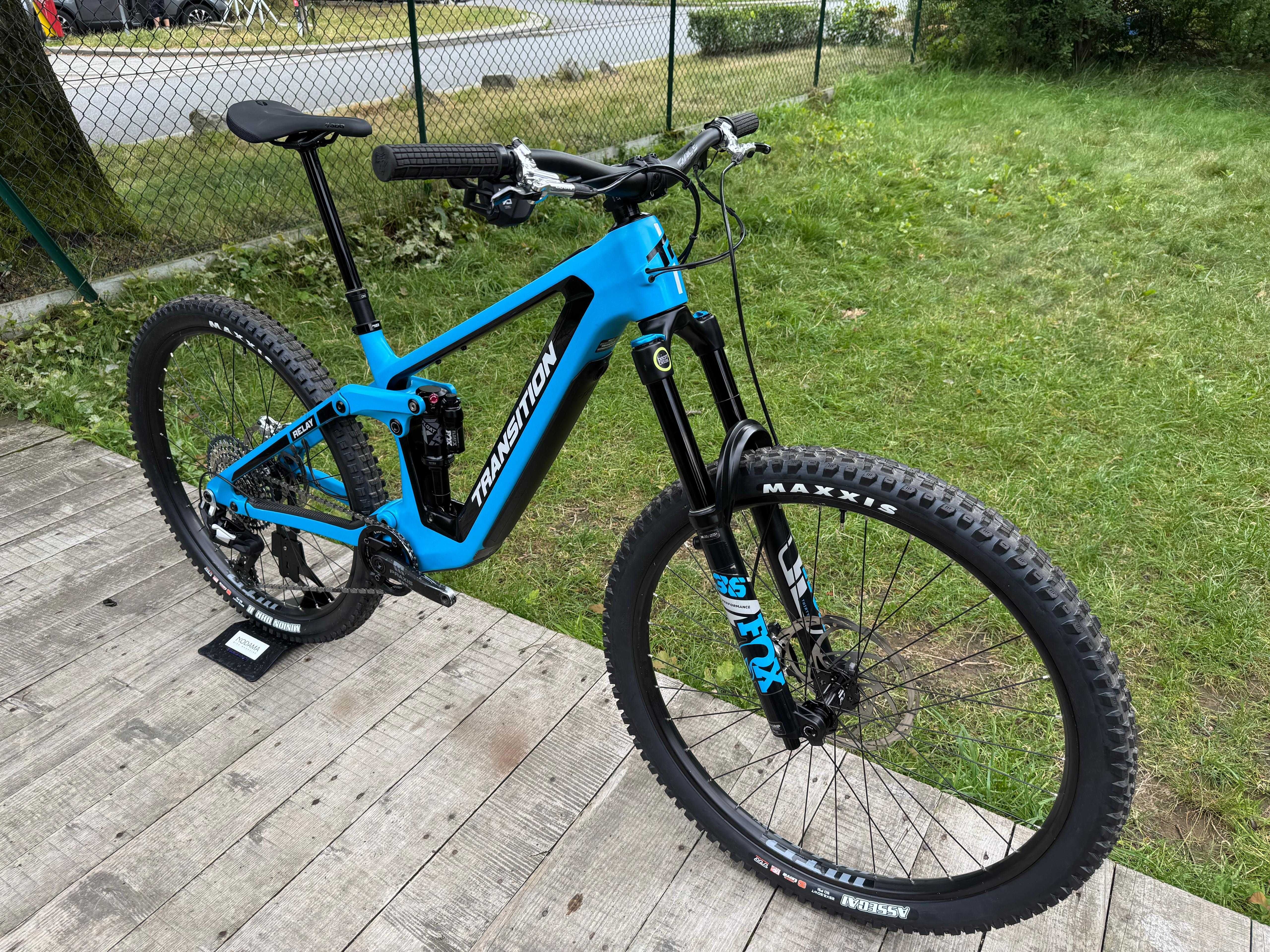 Rower elektryczny enduro Transition Relay "M" + dodatkowa bateria