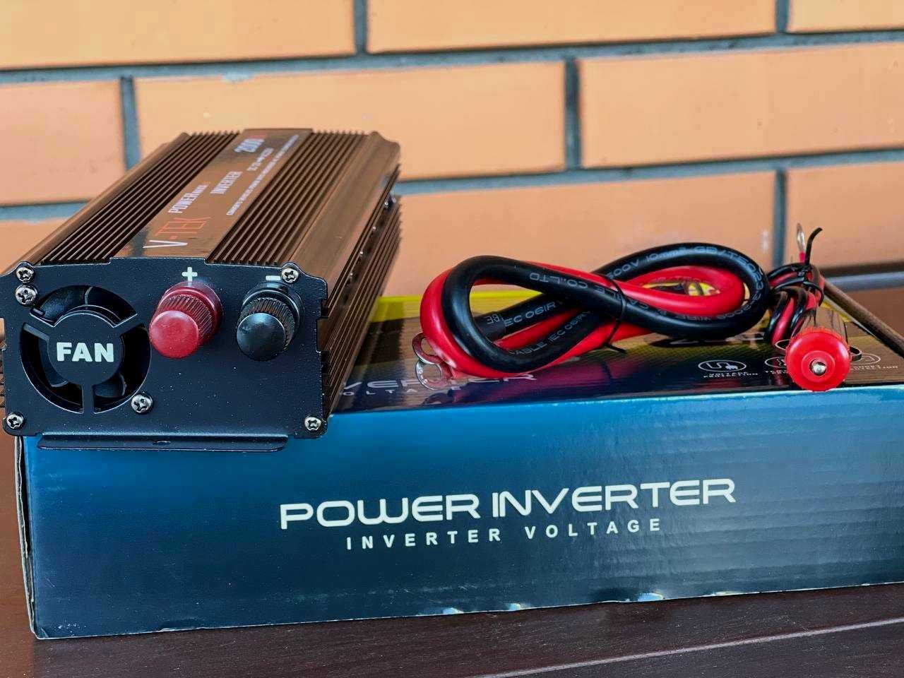 Инвертор 12v-220v 2000 ватт. Преобразователь напряжения. Ассортимент