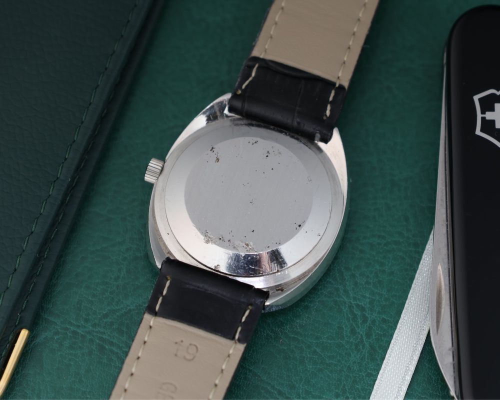 IWC Schaffhausen r815a caliber 854 klasyka vintage zegarek