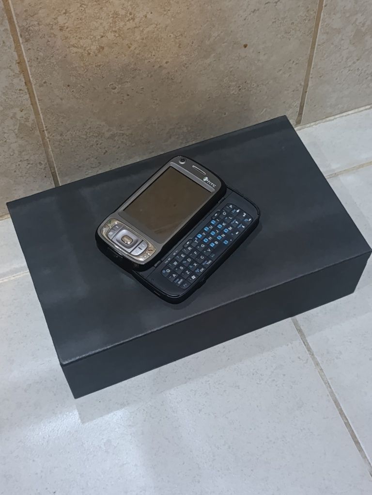 Telemóvel htc impecavel