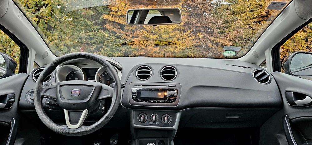 Seat Ibiza 1.4 Benzyna 85KM 2009r Niski przebieg !!!