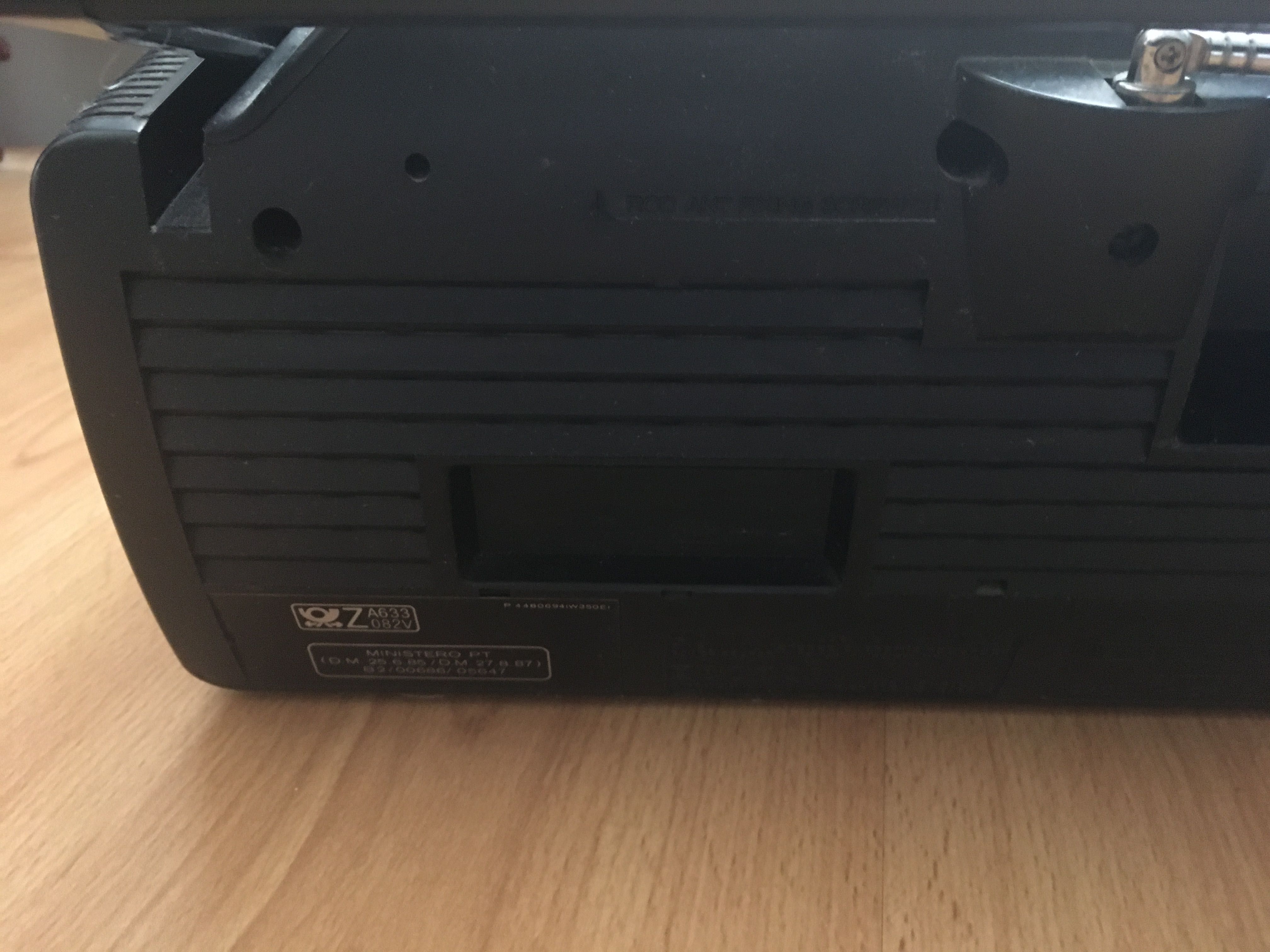 Radiomagnetofon Hitachi