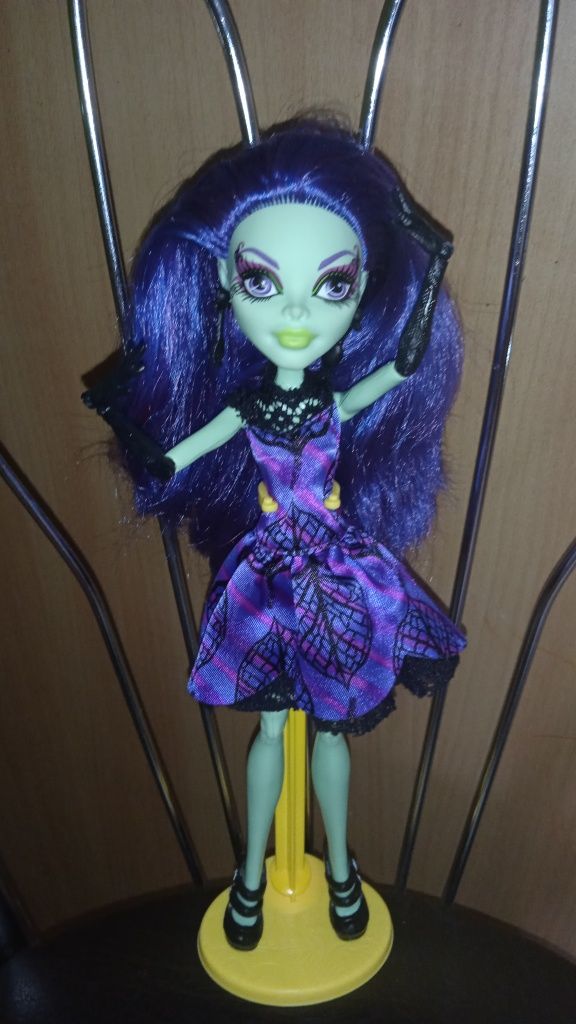 Lalka Amanita mattel z monster high