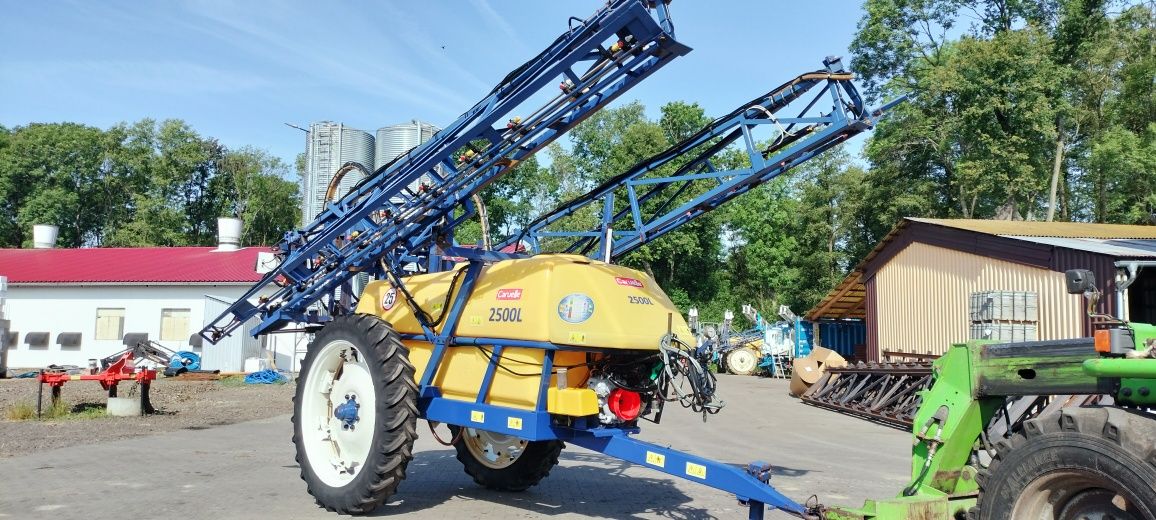 Opryskiwacz Caruelle 2500L 24/21M