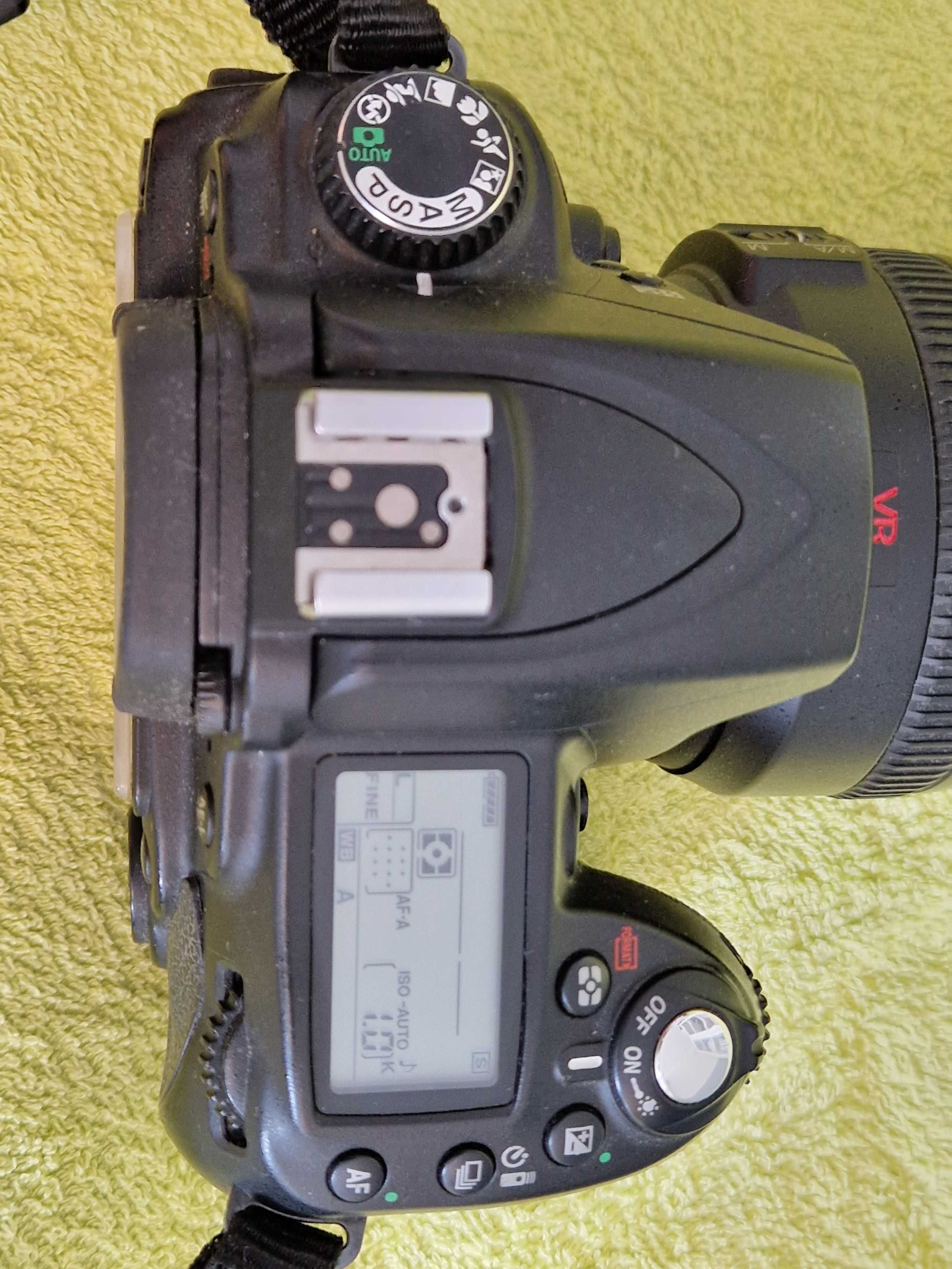 Nikon D 90 + NIKKOR 18-200 mm 3,5-5,6 DX G ED VR