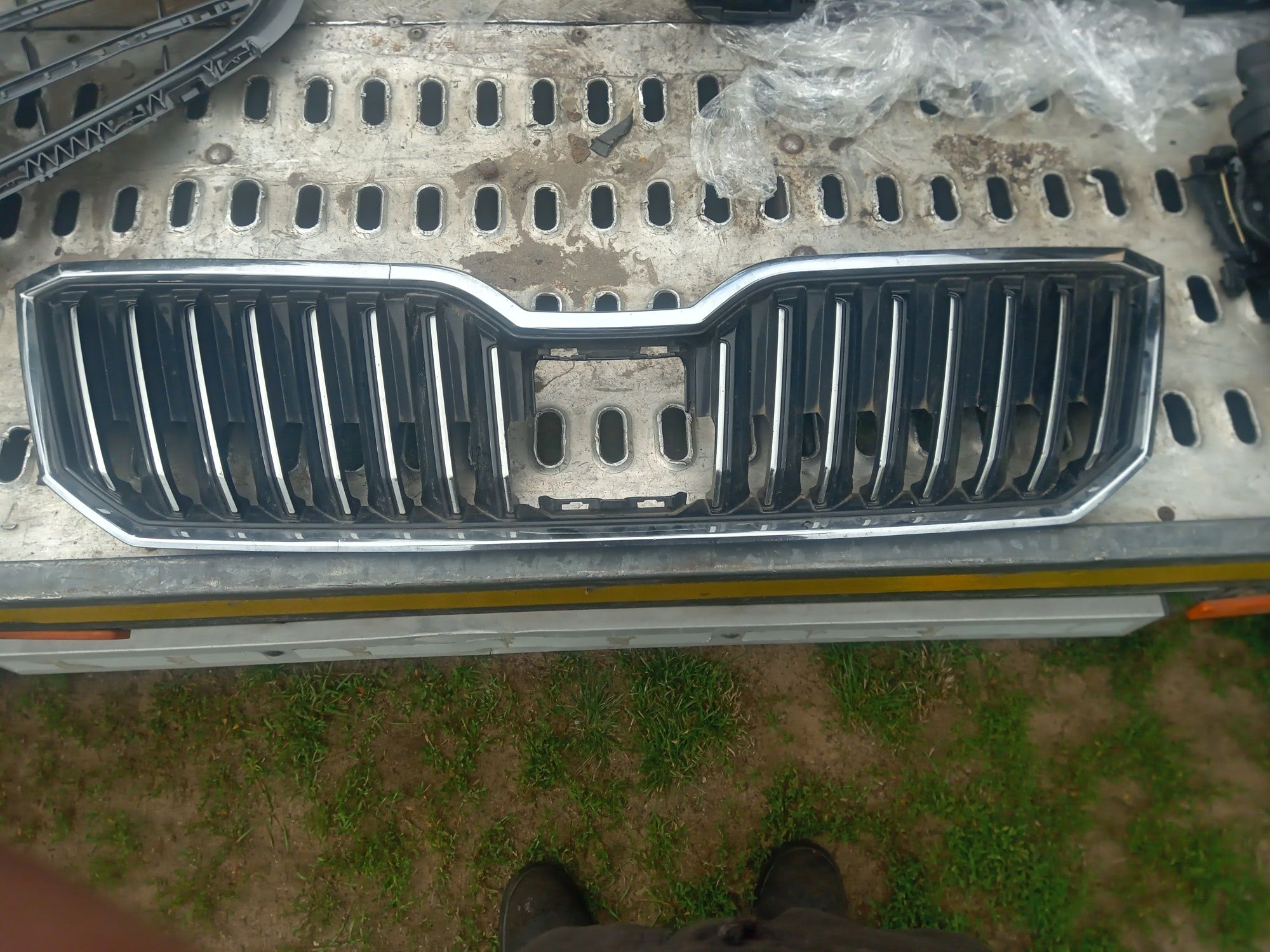 Skoda superb 3 atrapa grill