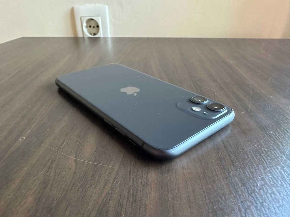 iPhone 11 — Preto