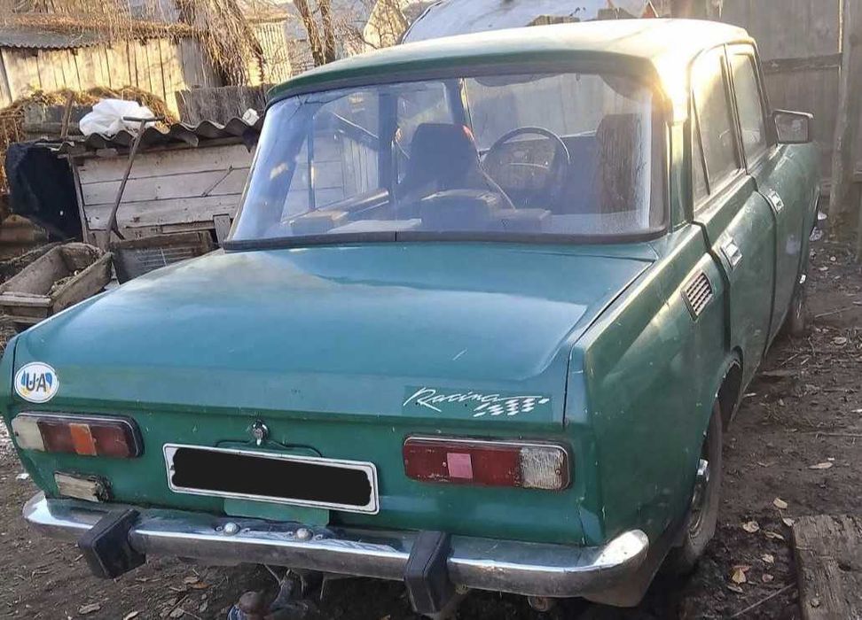 Продаю Москвич 2140