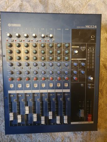 Yamaha mixing console mg12/4