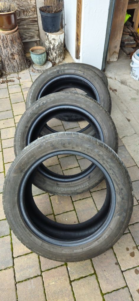 Goodyear 235 50 r17 96w lato