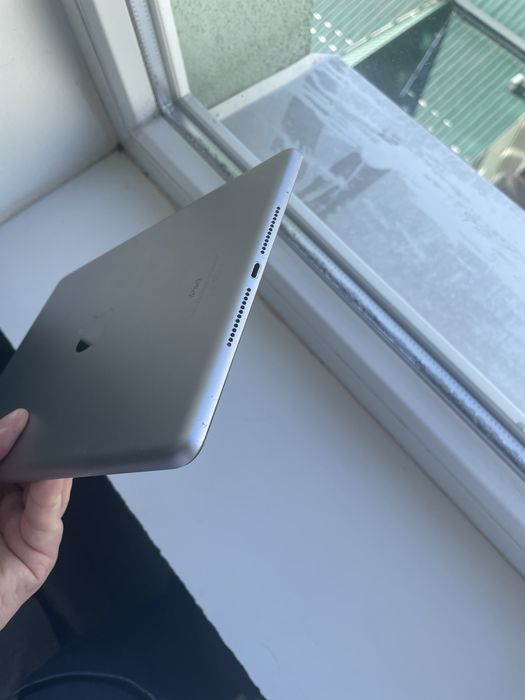Продам Ipad 6 на 256