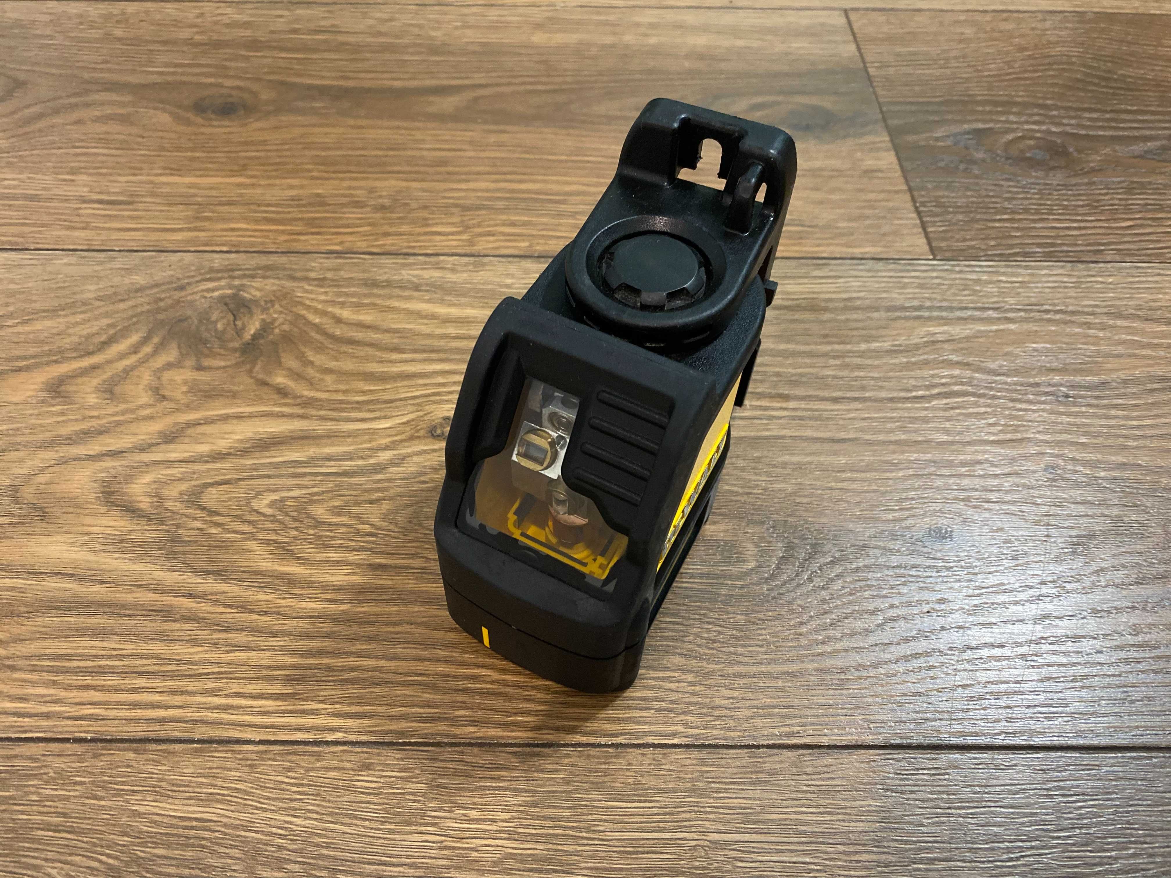 Laser krzyżowy DeWalt DW088 samopoziomujący czerwony 2023 rok