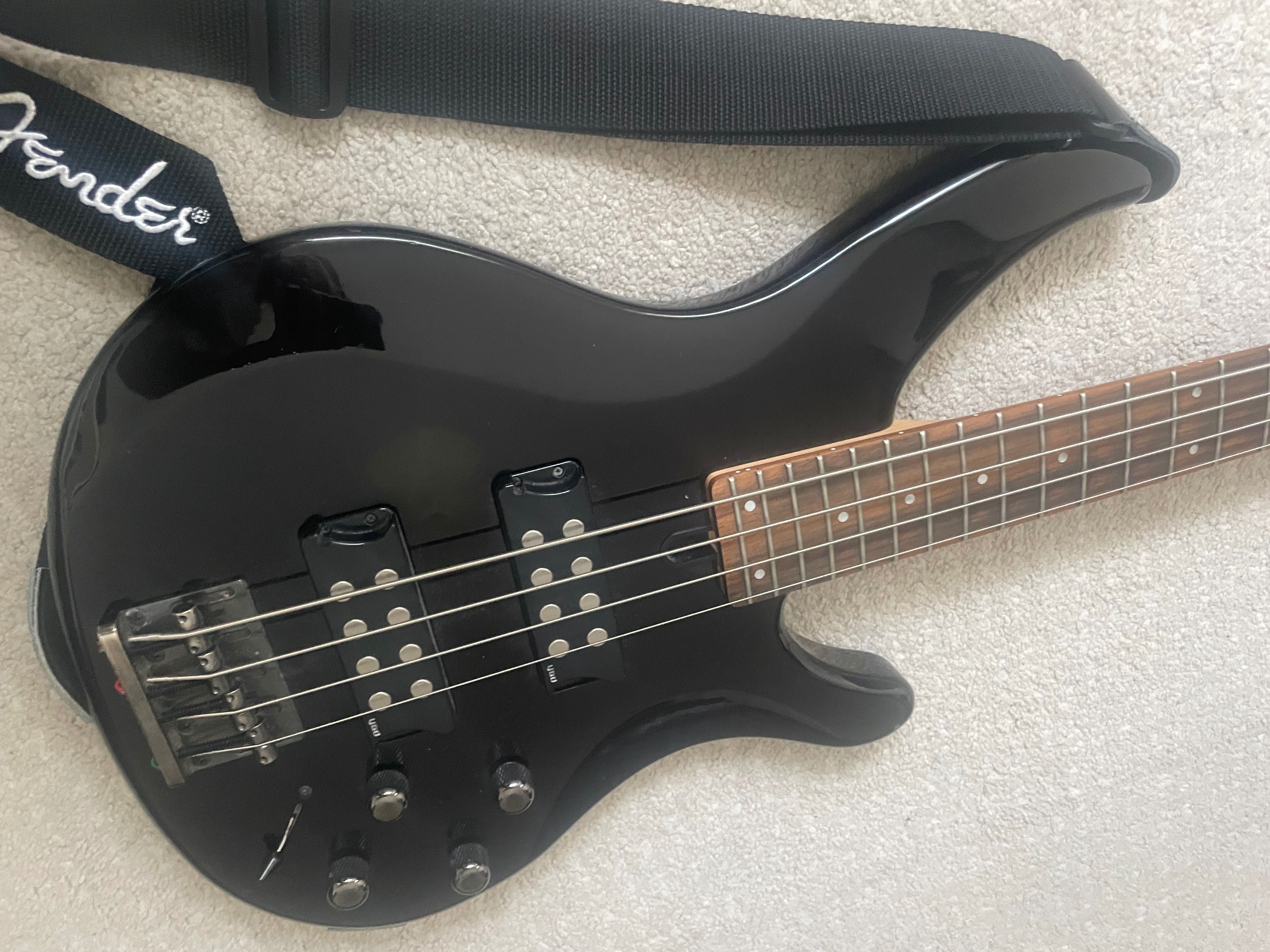 Baixo Yamaha TRBX 304