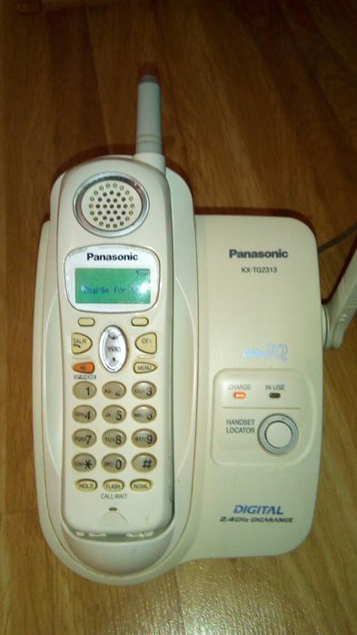 Продаю радіотелефон Panasonic.