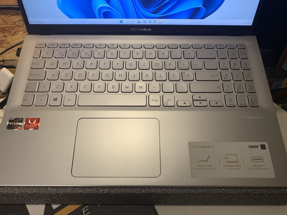 Portátil Asus VivoBook F512DA-R5AV8SB1