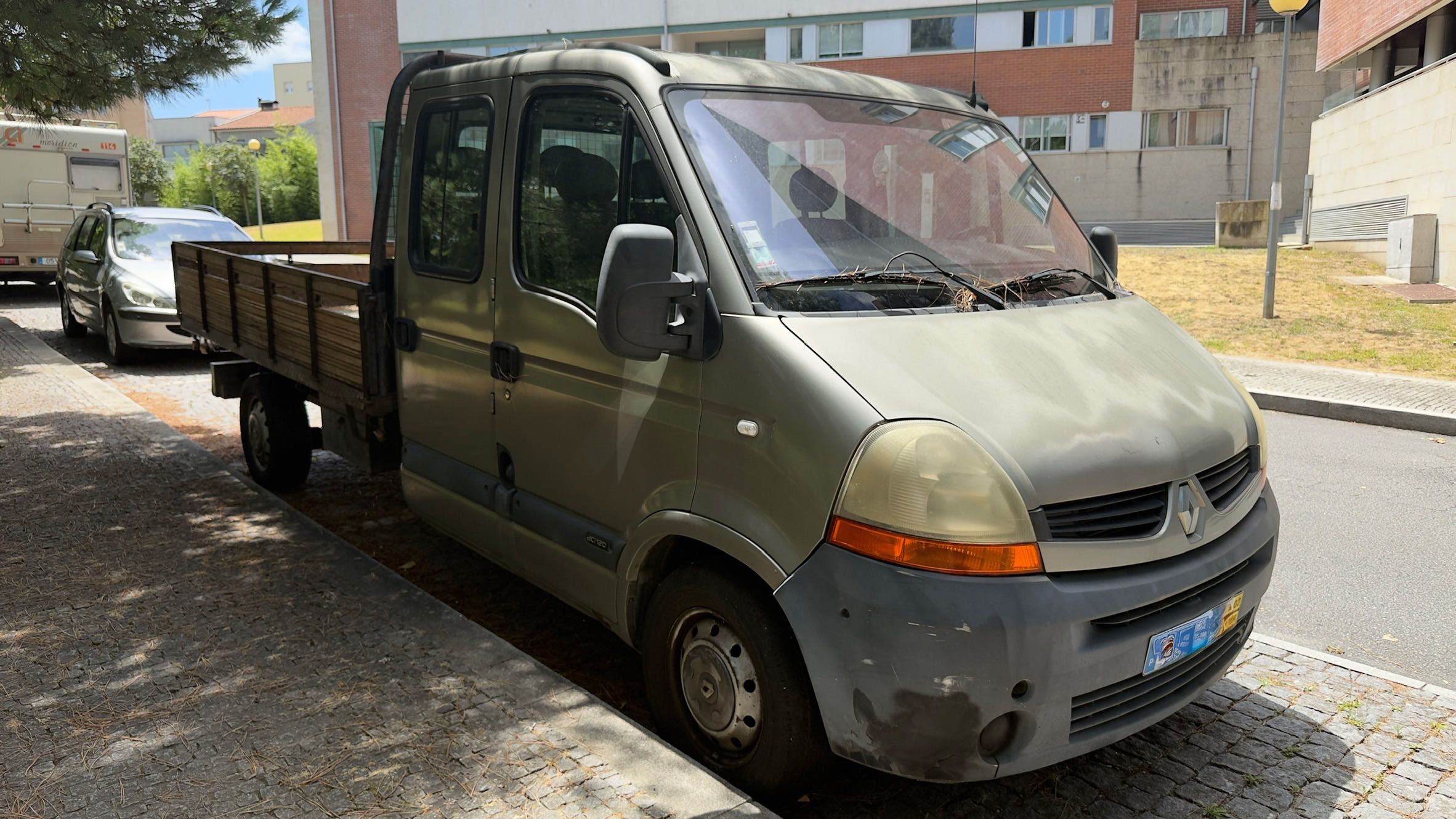 carrinha  Renault Master  7 Lugares cabide dupla caixa aberta