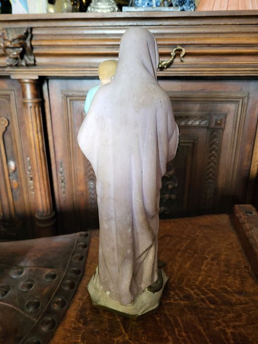 Stara figurka Maryja Niepokalana Matka Boża z dzieciątkiem Jezus