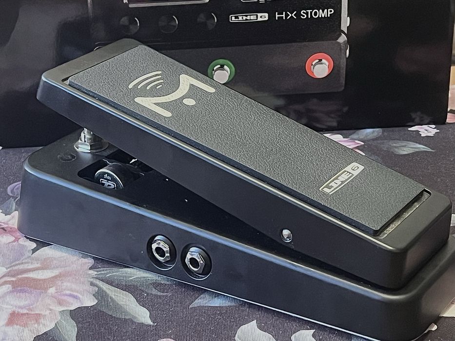 Line6 HX Stomp limited edition red + Mission SP1-L6H + KnK Shields