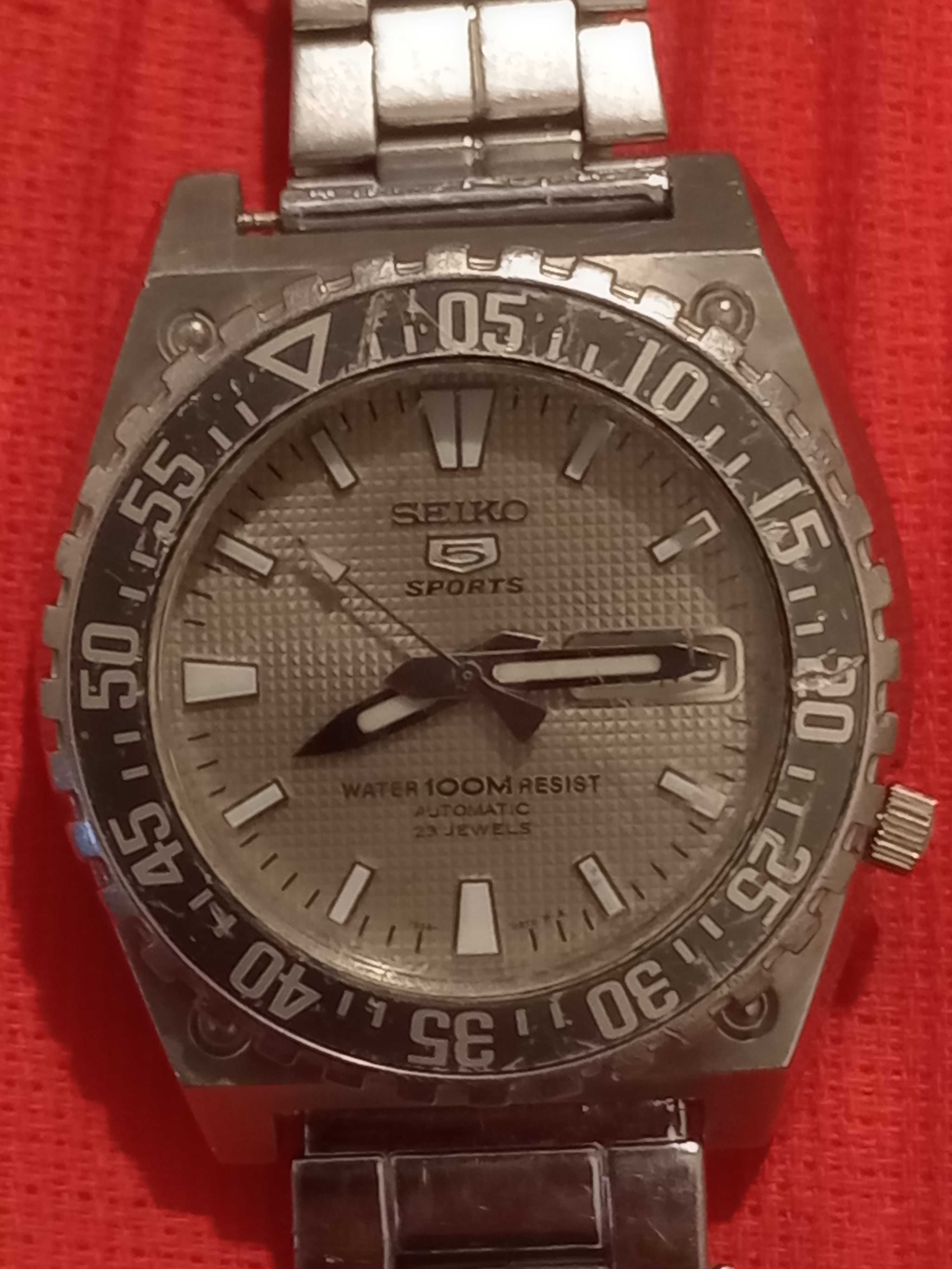 Relógio SEIKO 5 Sports automático 23 jewels/resistent 100m a funcionar