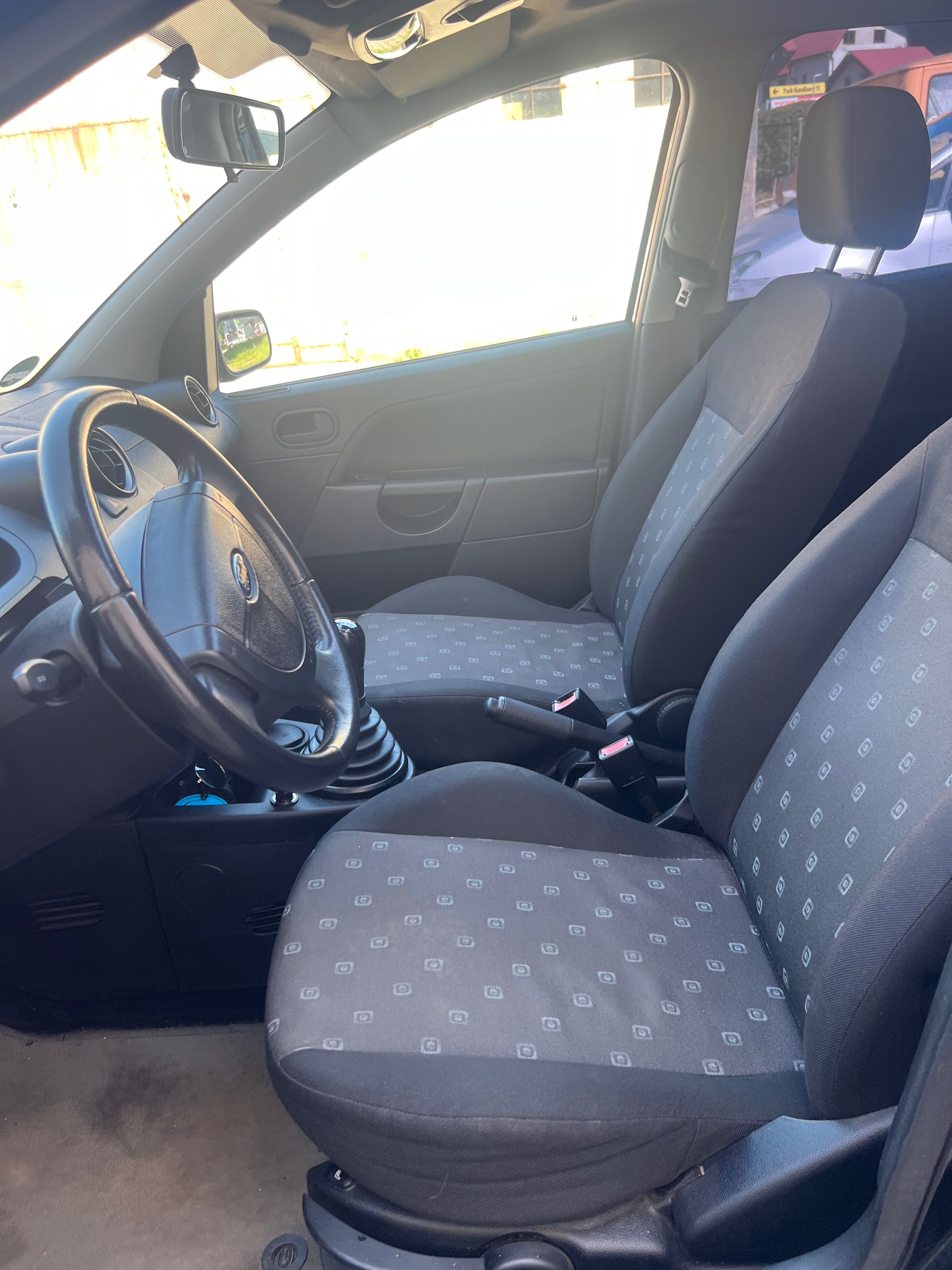 Ford Fiesta 2004