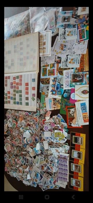 Klaser, znaczki pocztowe ok 10 000 szt, bloki.