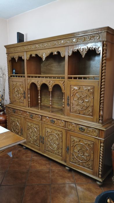 Mobília de Sala de Jantar Antiga