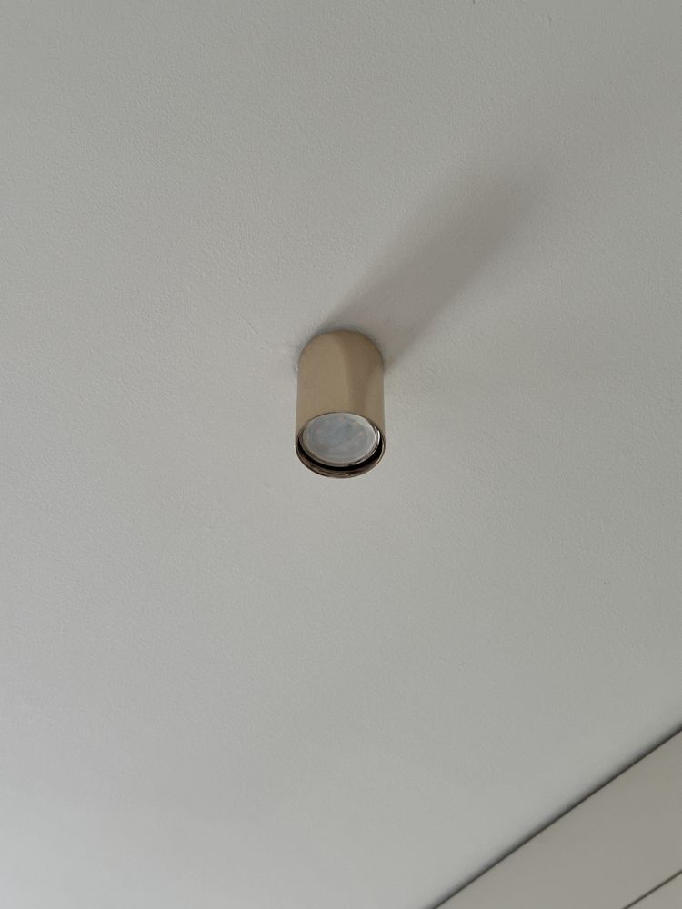 Oprawka lampa punktowa, spot sufitowy, natynkowa złota, połysk