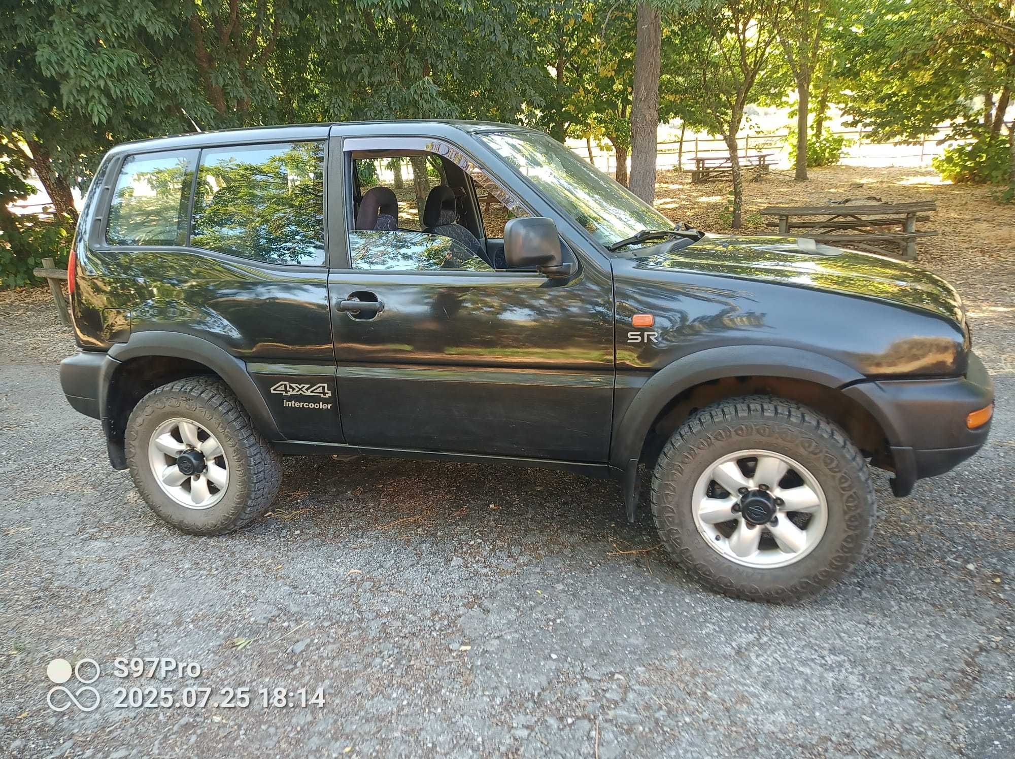 Nissan Terrano II