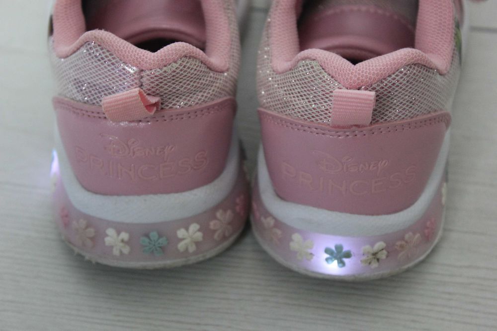 Świecące buty adidasy dziewczęce Disney księżniczki - rozm. 28