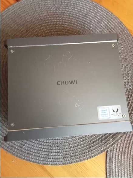 Mini PC CHUWI HiGame i7 8709G/RX Vega M/8 GB Ram/256 SSD/Win 10
