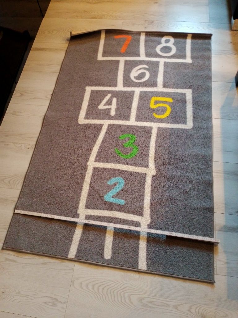 Dywan IKEA Hemmahos 100/160 szary dziecięcy klasy