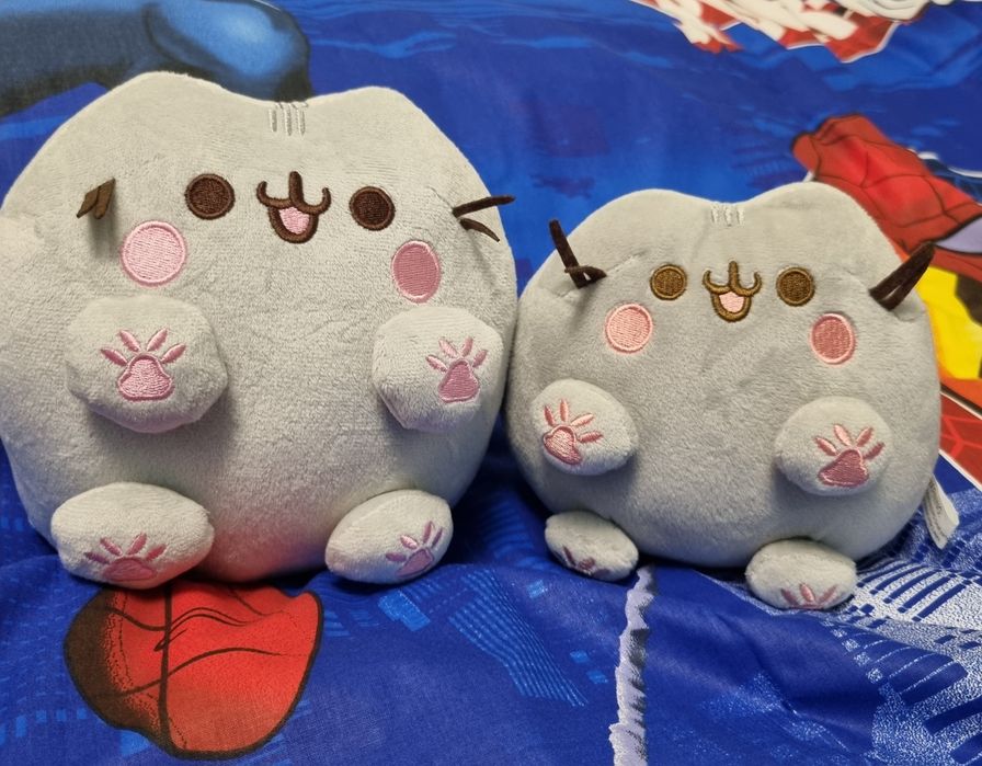 Пушин з лапками, пушин рожевий пончик, Великі 20см на 20 см.pusheen ca