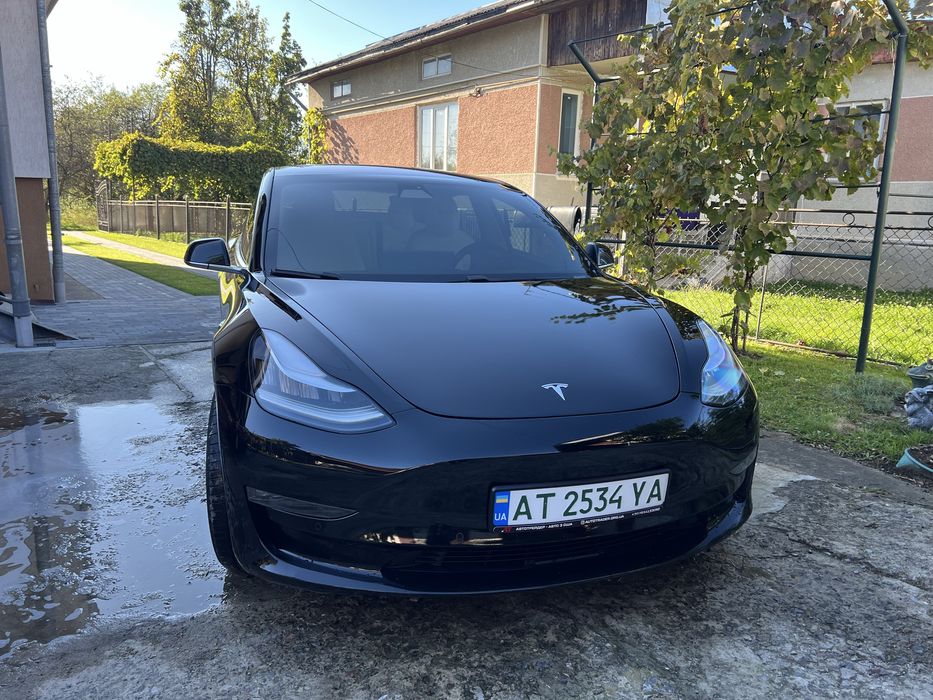 Tesla model3 mid range