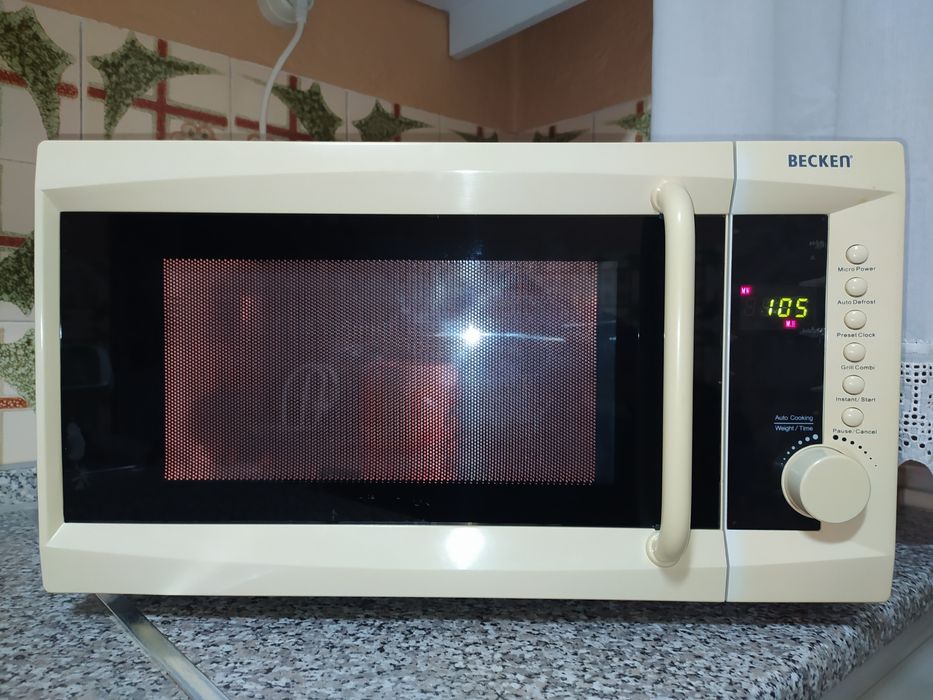 Microondas Grill BECKEN