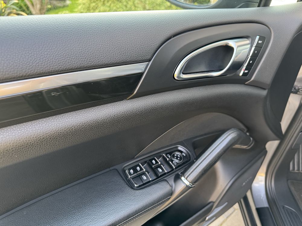 Porsche Cayenne 2011р