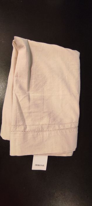 Obrus duży i nowy z Zara Home