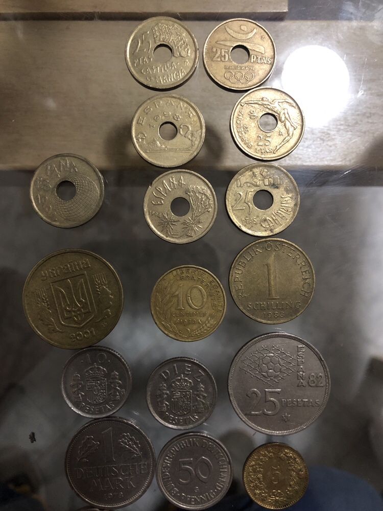 Moedas , Escudos , centavos etc..